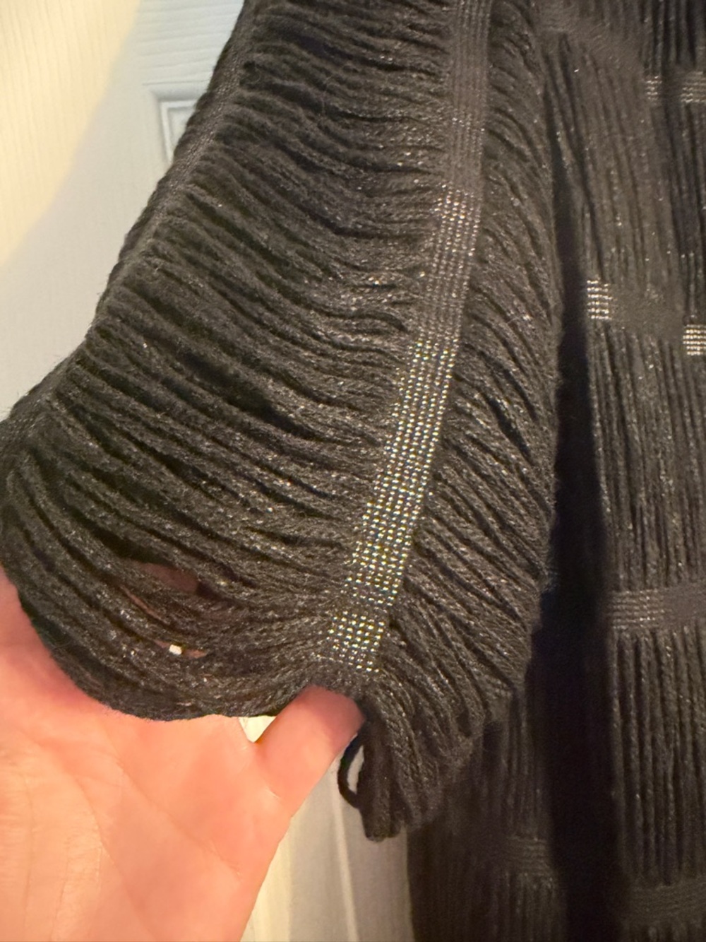 Vera Wang black metallic yarn coat. See measurements - Picture 5 of 13